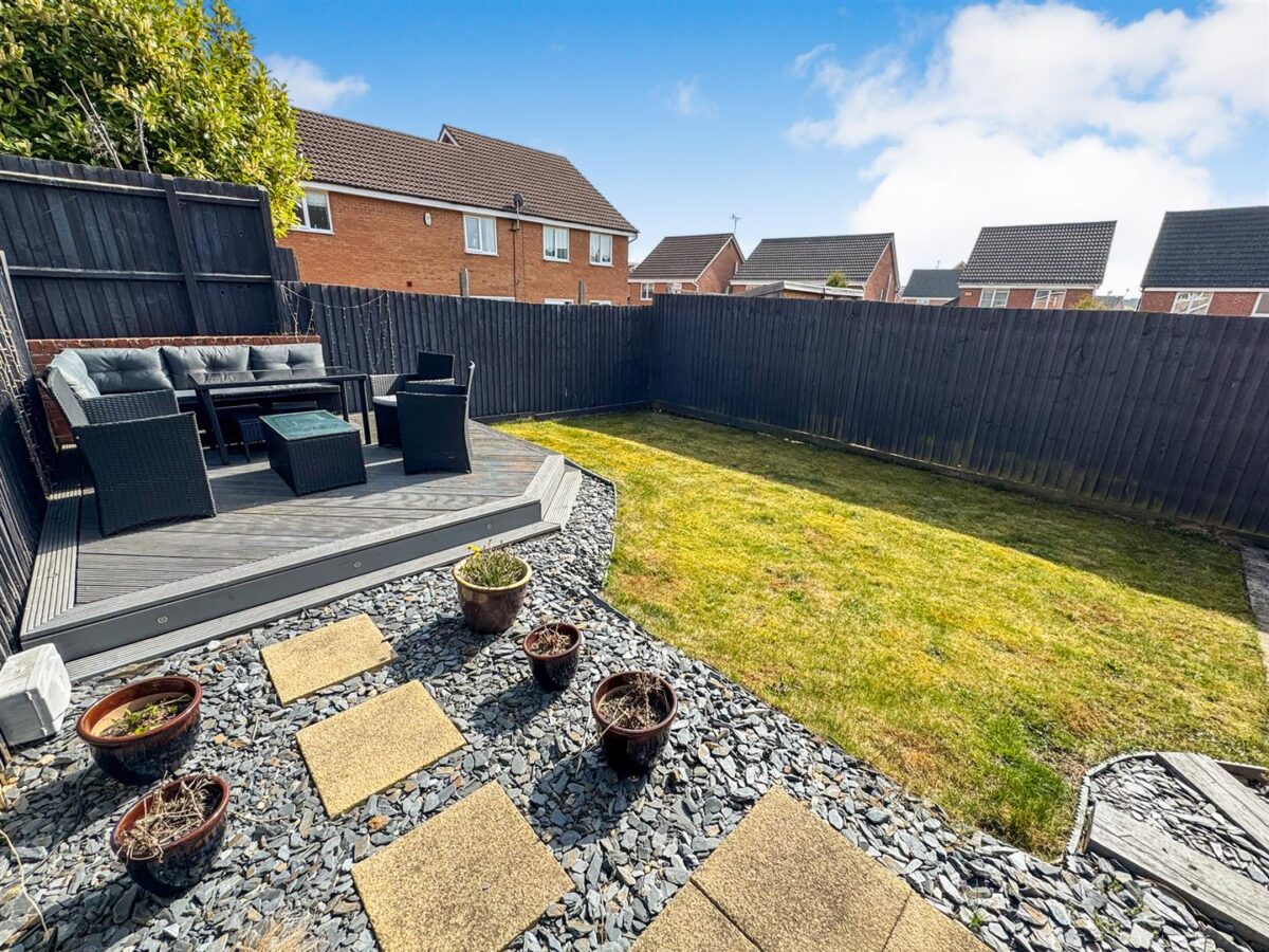 Violet Close, Corby