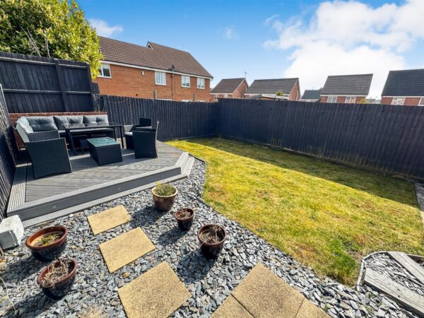Violet Close, Corby
