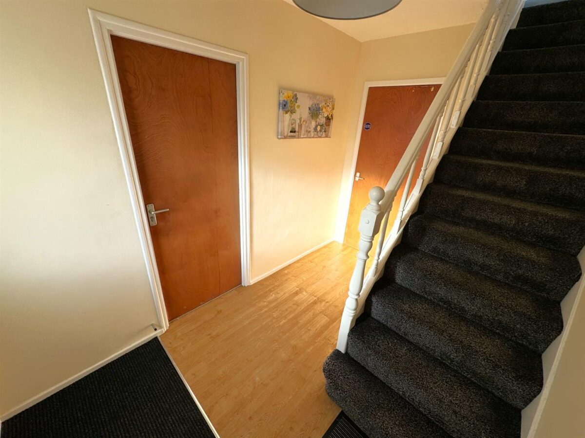 Willow Brook Road, Corby