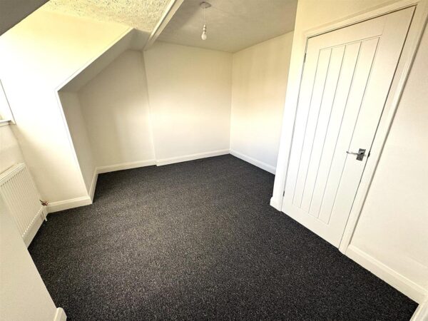 Springfield Grove, Corby