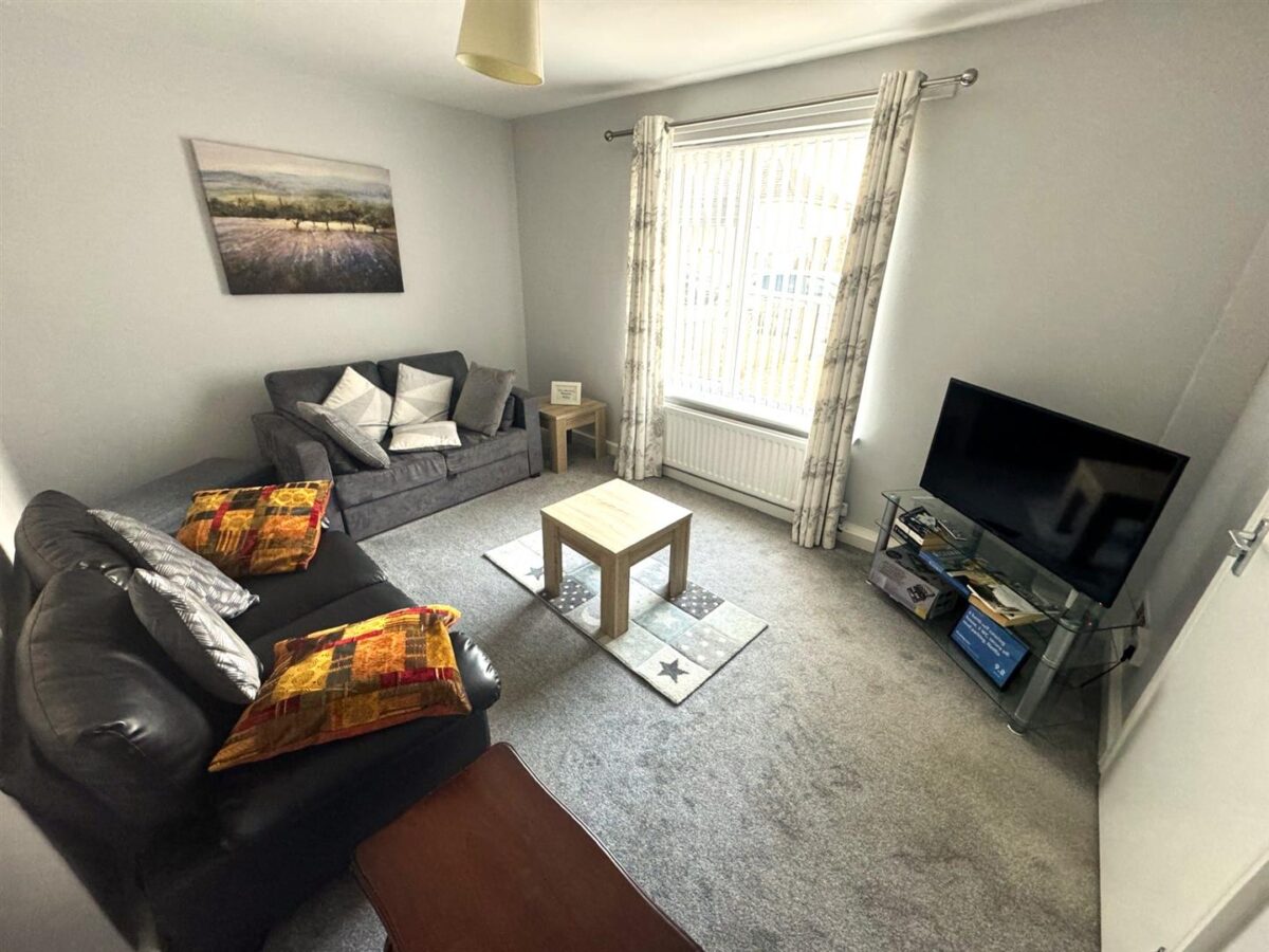 Shetland Way, Corby
