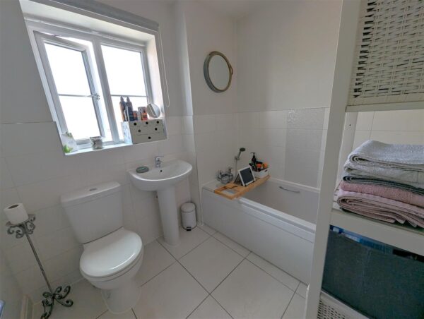 Woburn Close, Corby