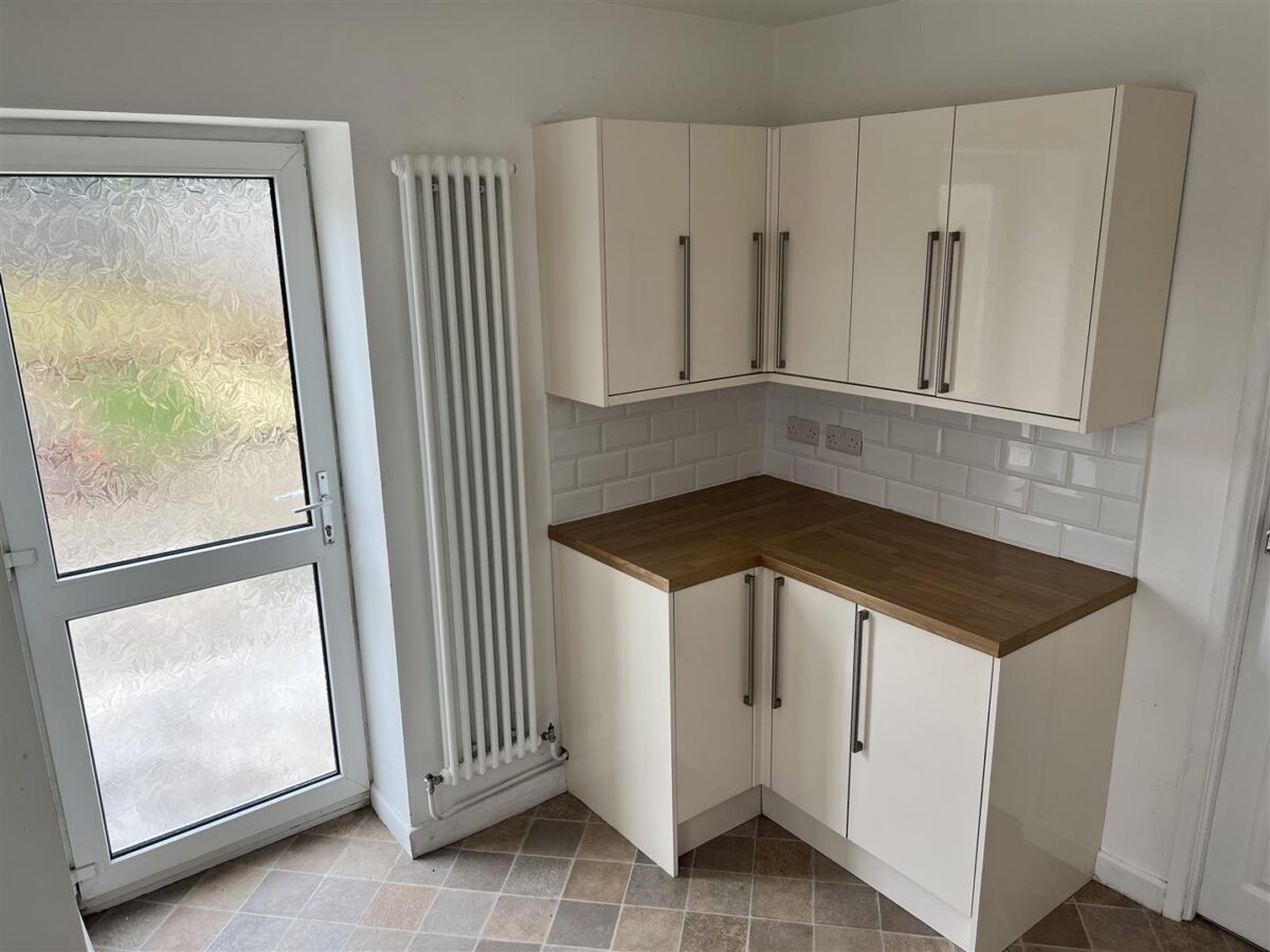 Willow Brook Road, Corby
