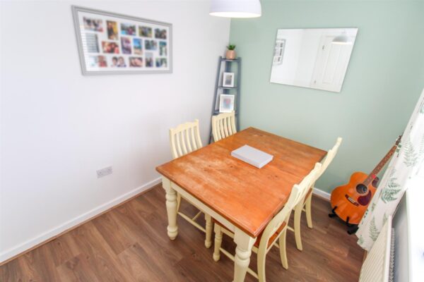 Violet Close, Corby