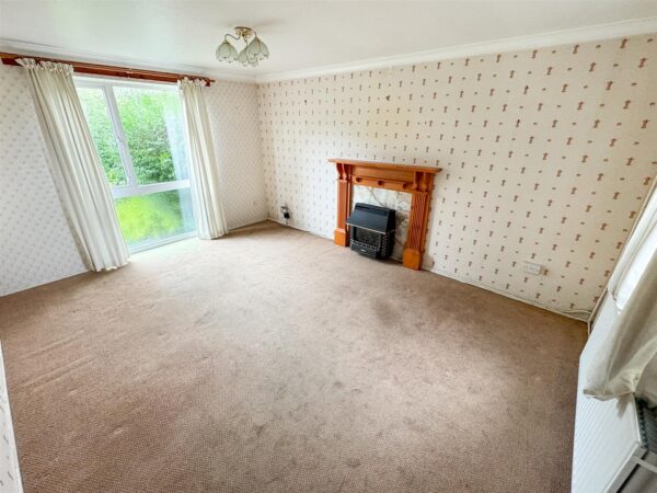 Greig Walk, Corby