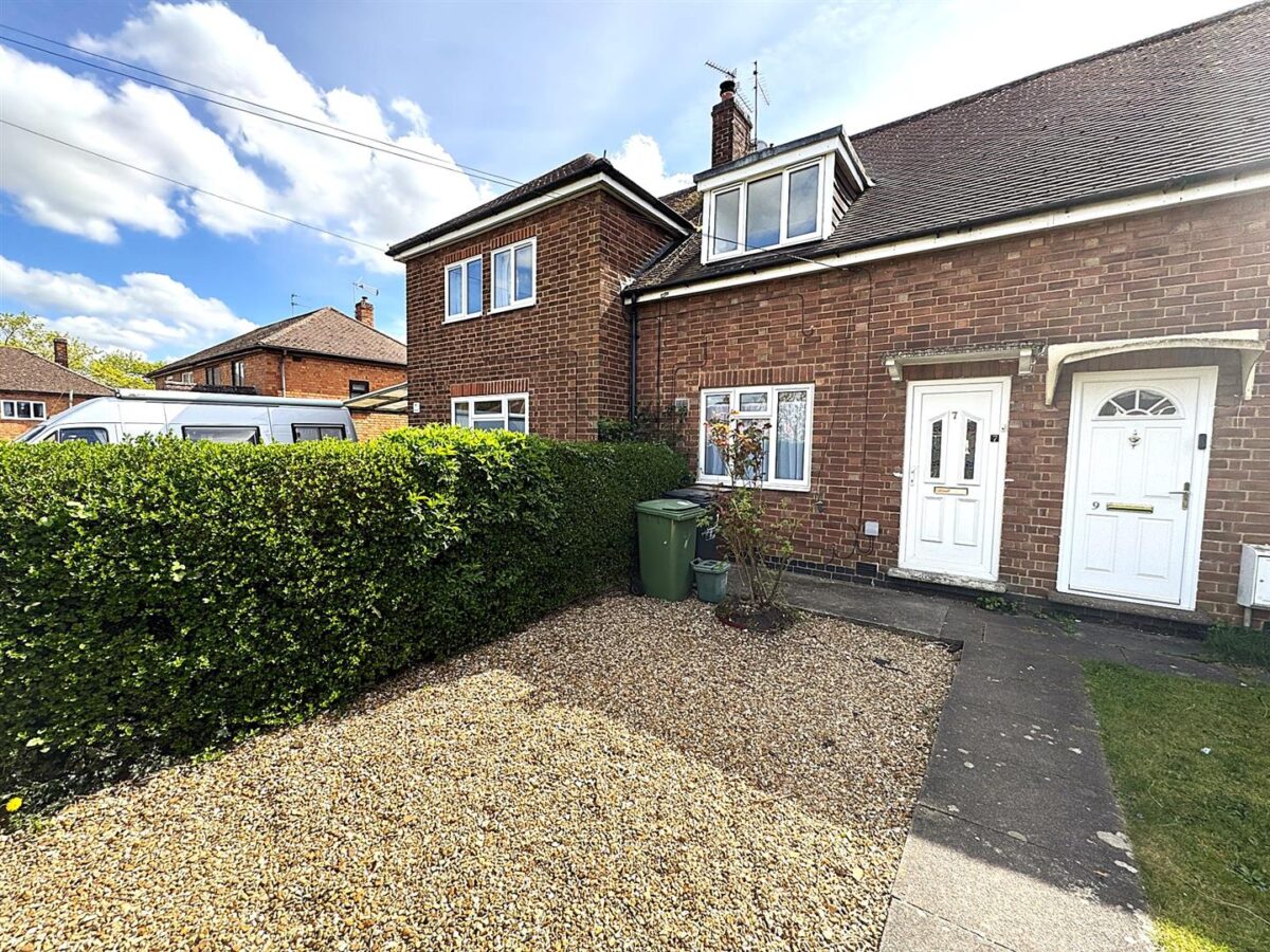 Springfield Grove, Corby