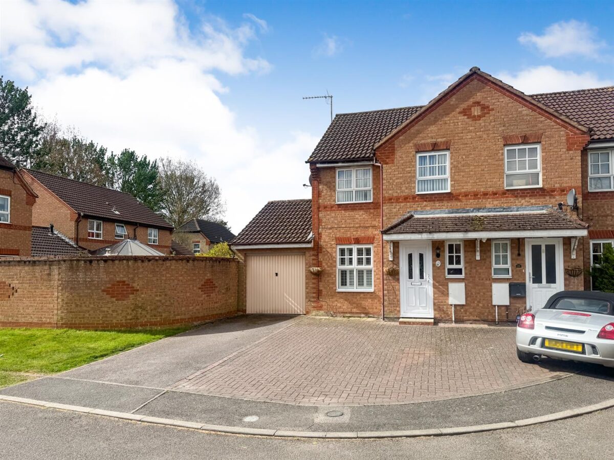 Tay Close, Corby