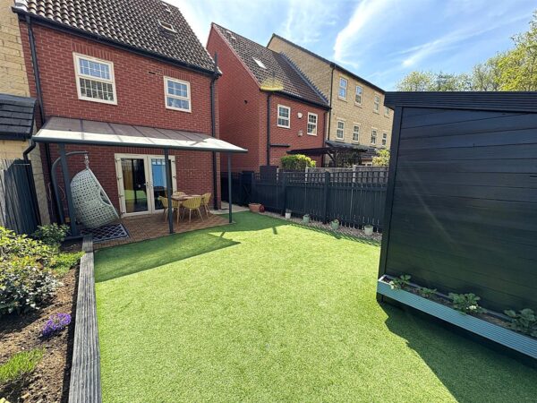 Regal Close, Corby