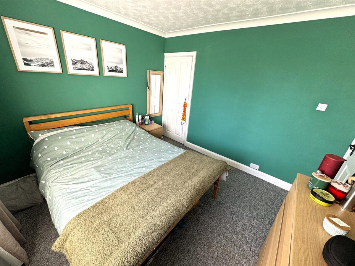 Shetland Way, Corby