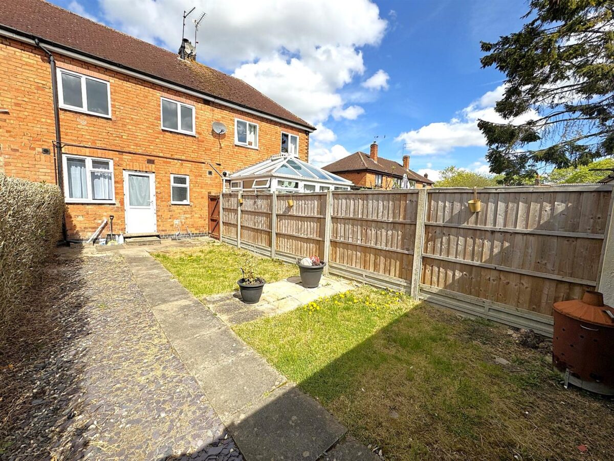 Springfield Grove, Corby