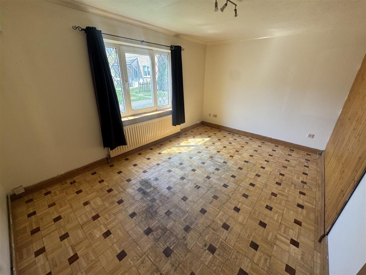 Hawthorne Walk, Corby