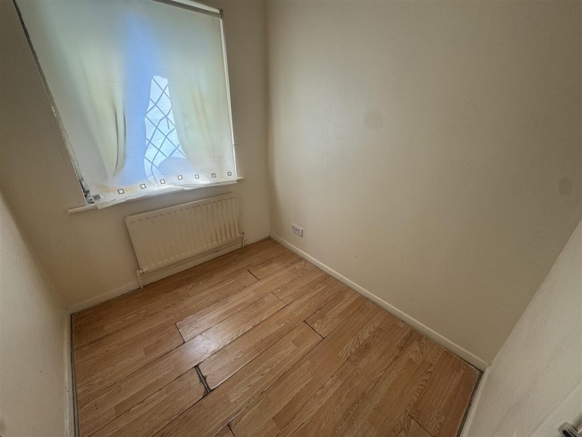 Hawthorne Walk, Corby