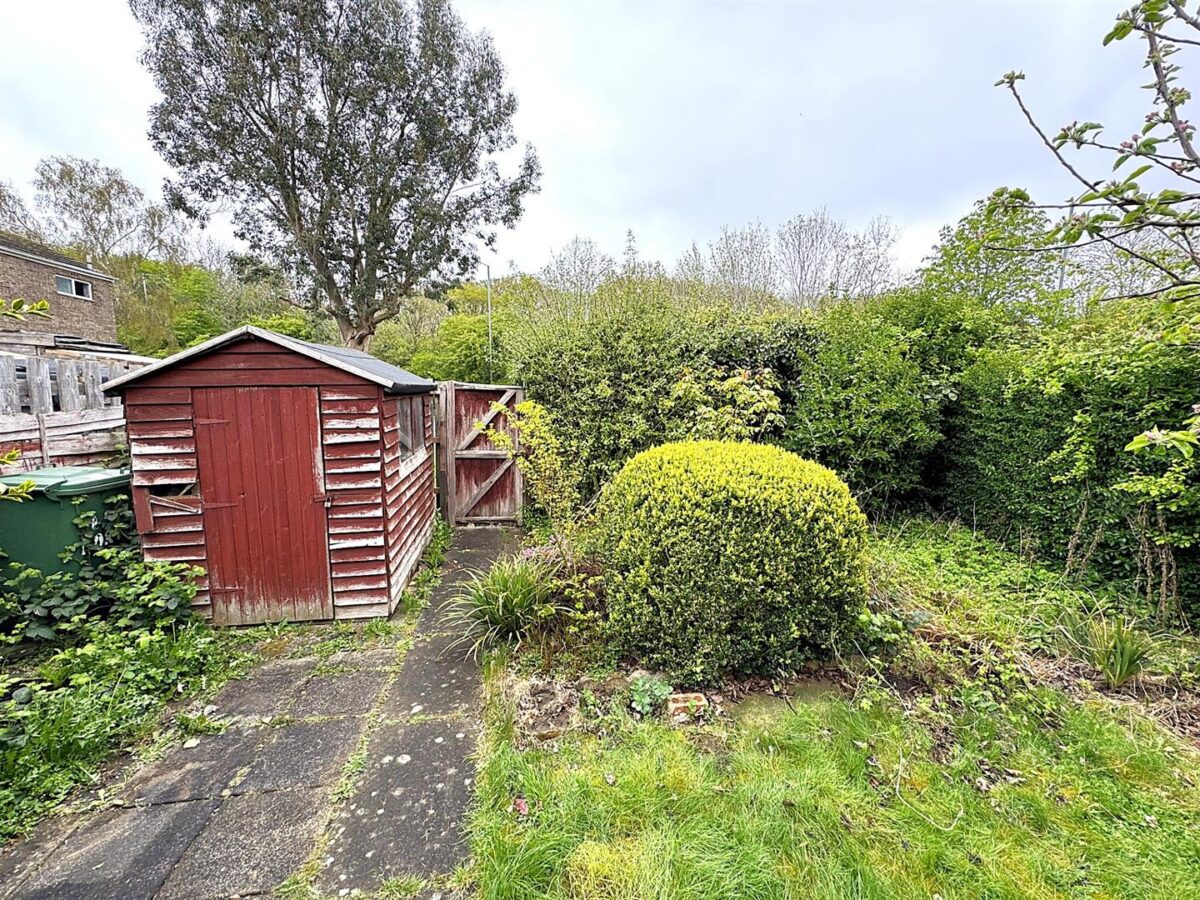Greig Walk, Corby