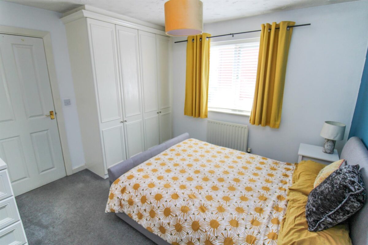 Violet Close, Corby