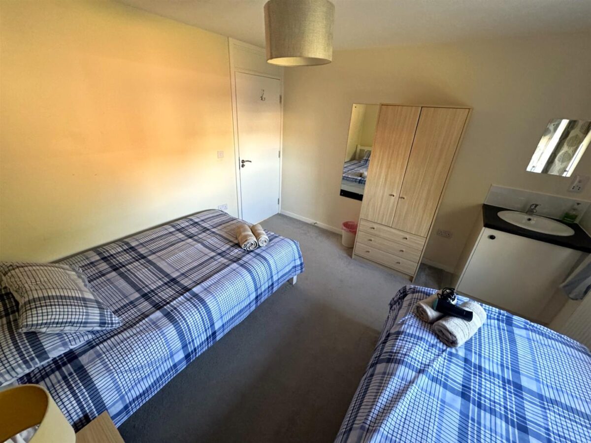 Morley Walk, Corby