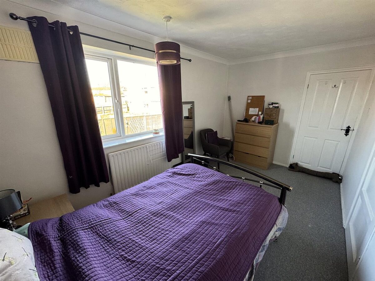 Shetland Way, Corby