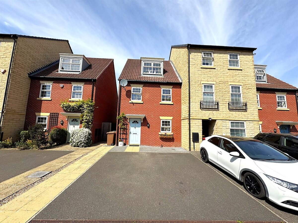 Regal Close, Corby