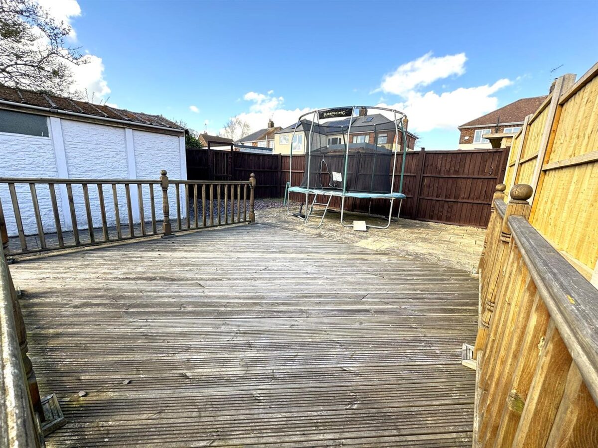 Hillside Crescent, Weldon, Corby
