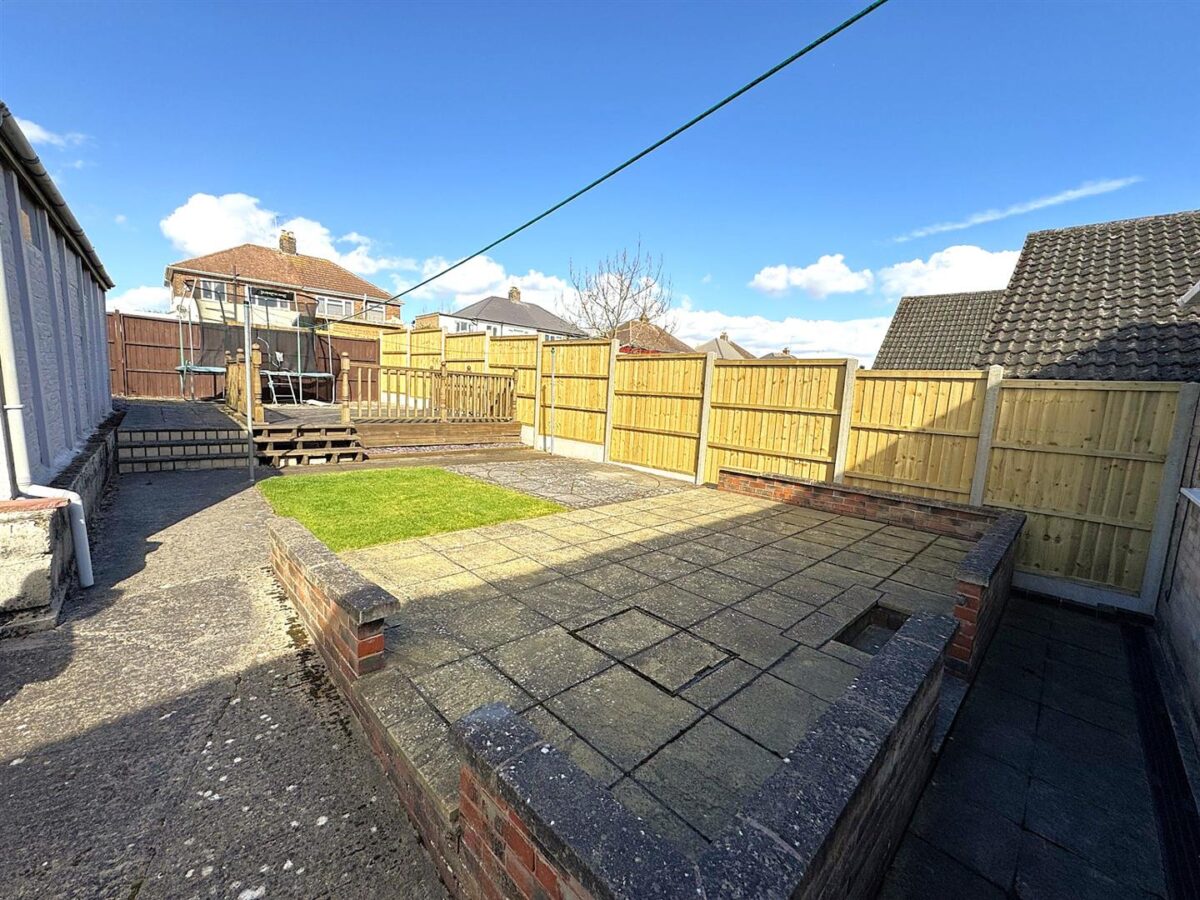 Hillside Crescent, Weldon, Corby