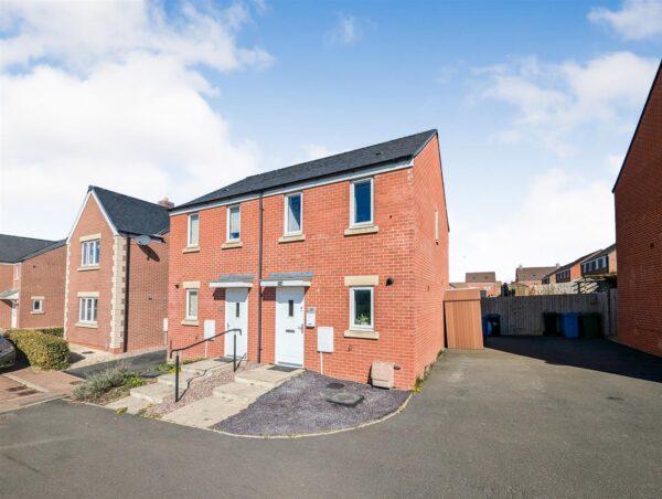 Egan Close, Weldon, Corby