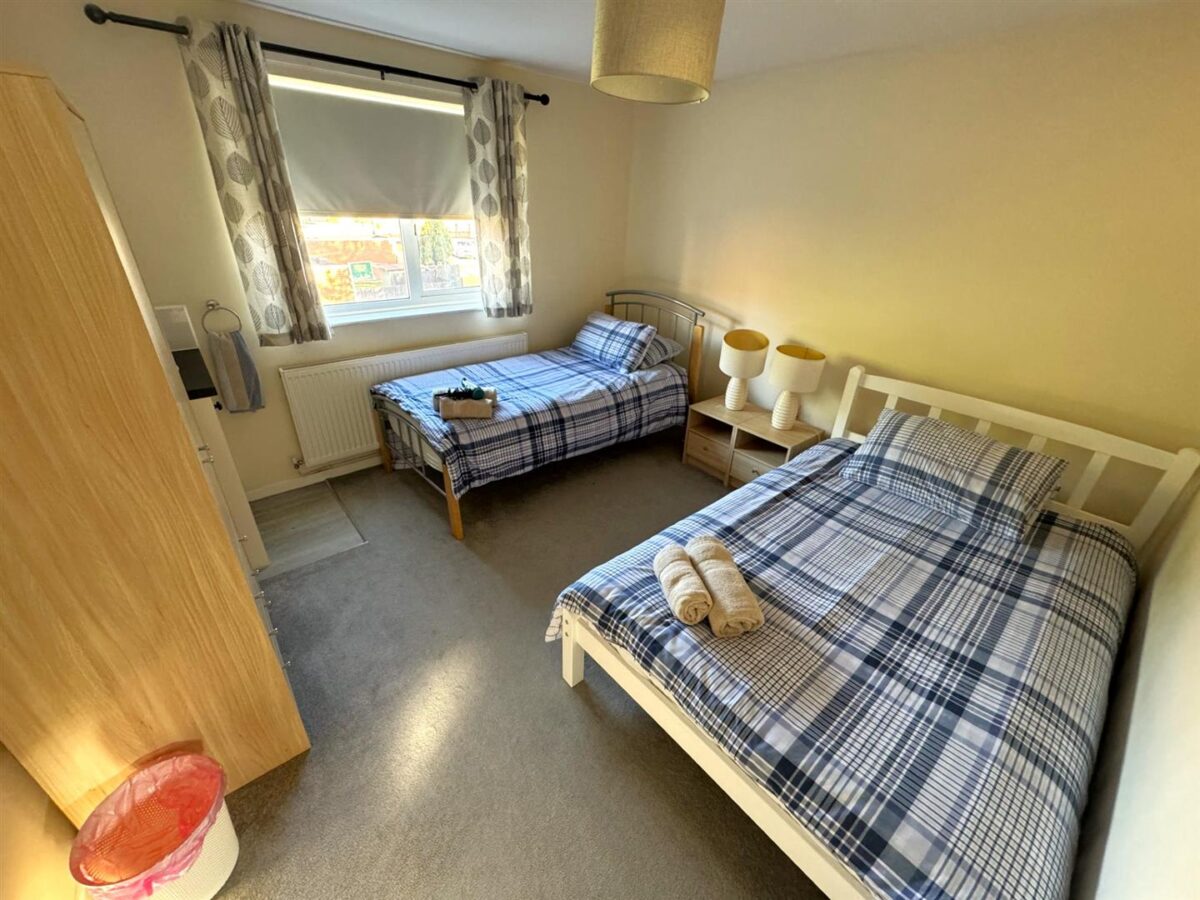 Morley Walk, Corby