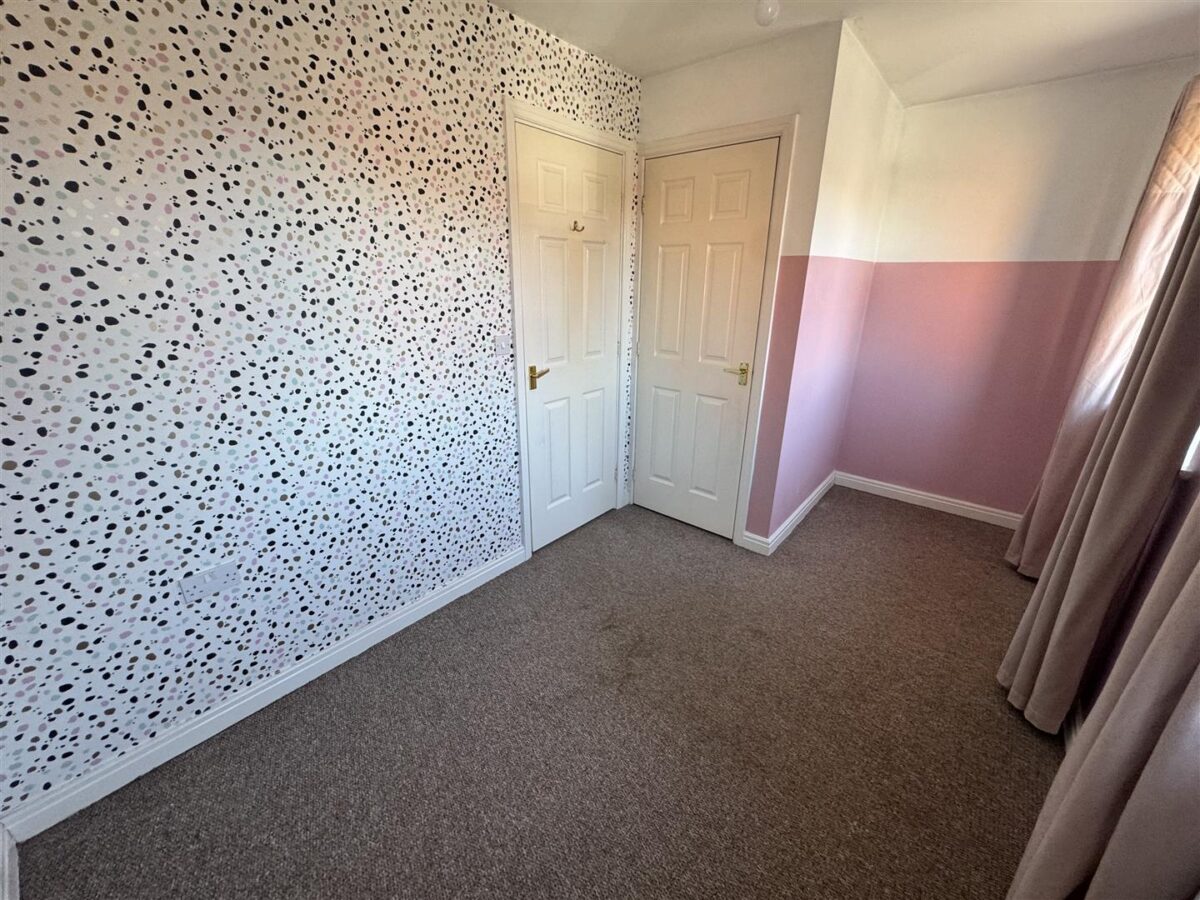 Farnborough Close, Corby