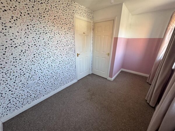 Farnborough Close, Corby