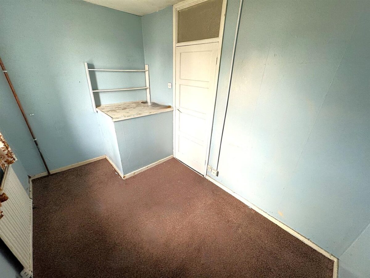Willow Brook Road, Corby