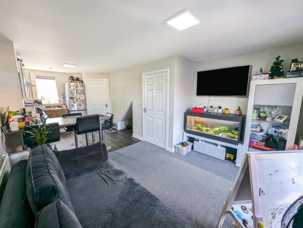 Egan Close, Weldon, Corby