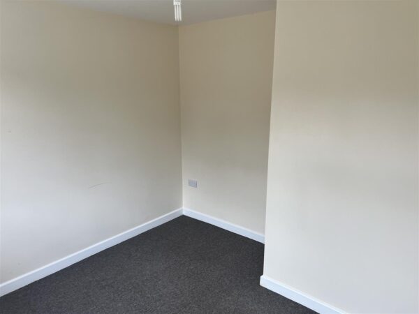 Willow Brook Road, Corby