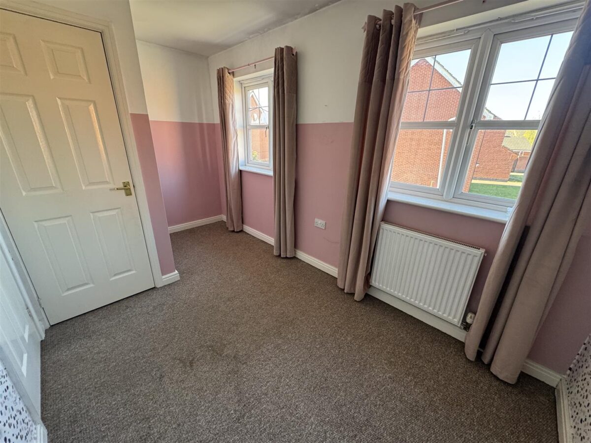 Farnborough Close, Corby
