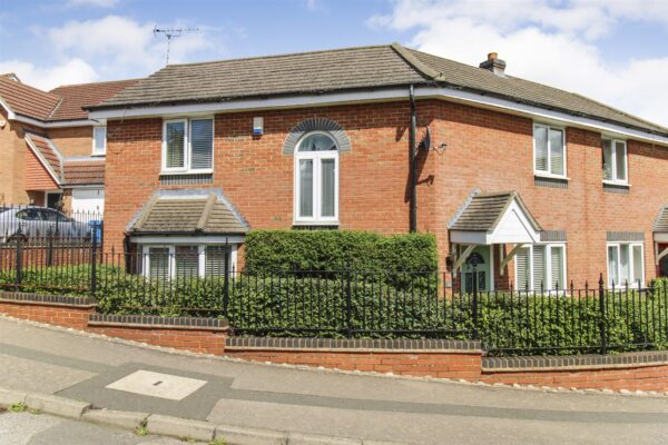 Violet Close, Corby