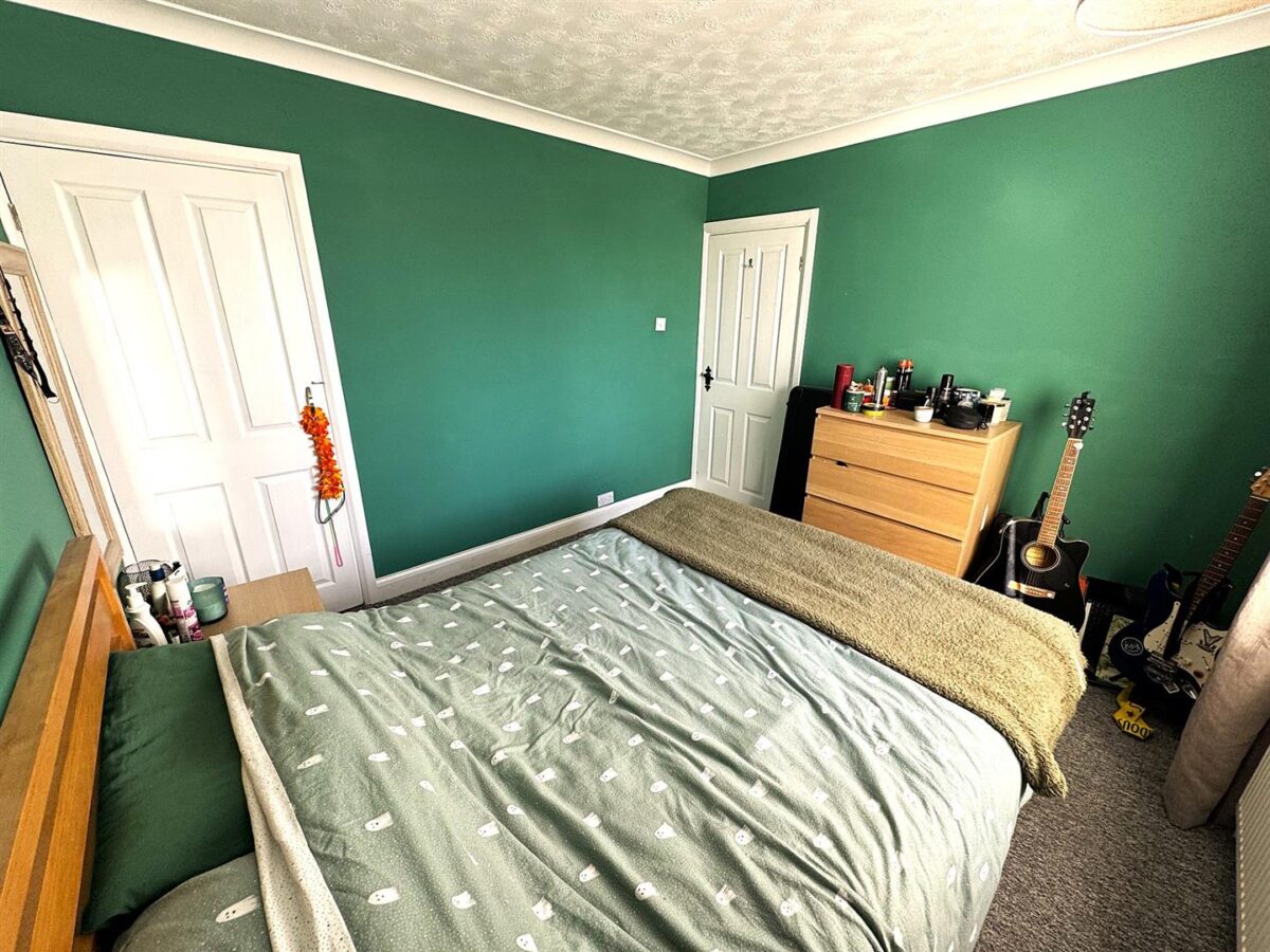 Shetland Way, Corby