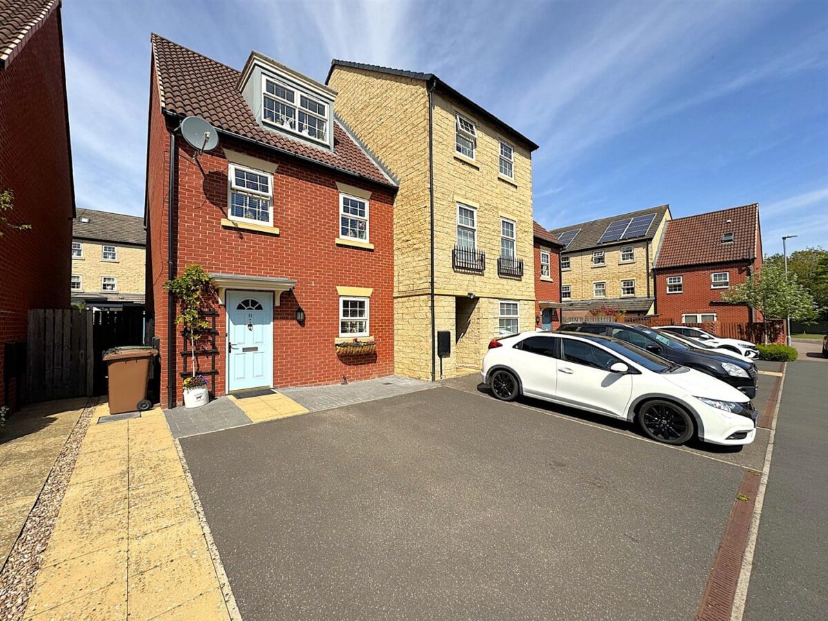 Regal Close, Corby