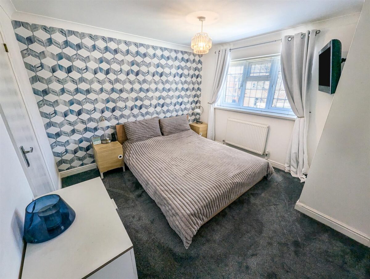Charnwood Road, Corby