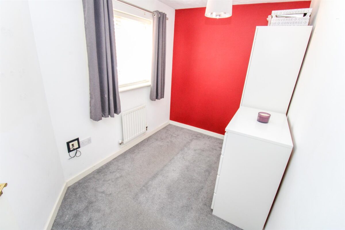 Violet Close, Corby