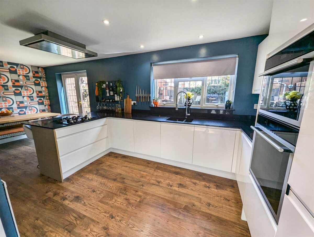 Charnwood Road, Corby