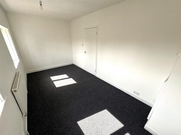 Springfield Grove, Corby