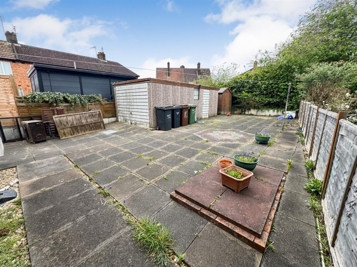 Faraday Grove, Corby
