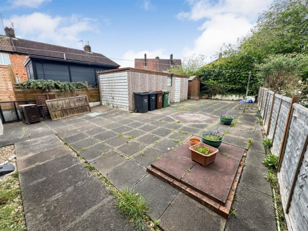 Faraday Grove, Corby