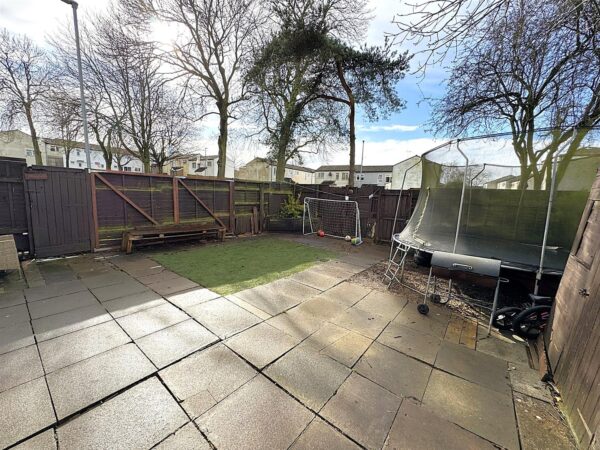 Grantham Walk, Corby
