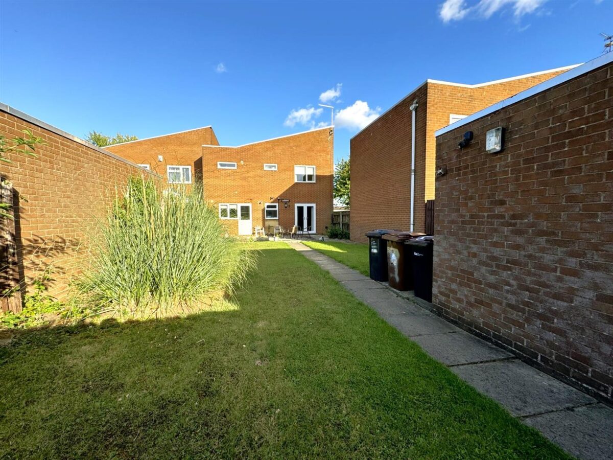 Morley Walk, Corby