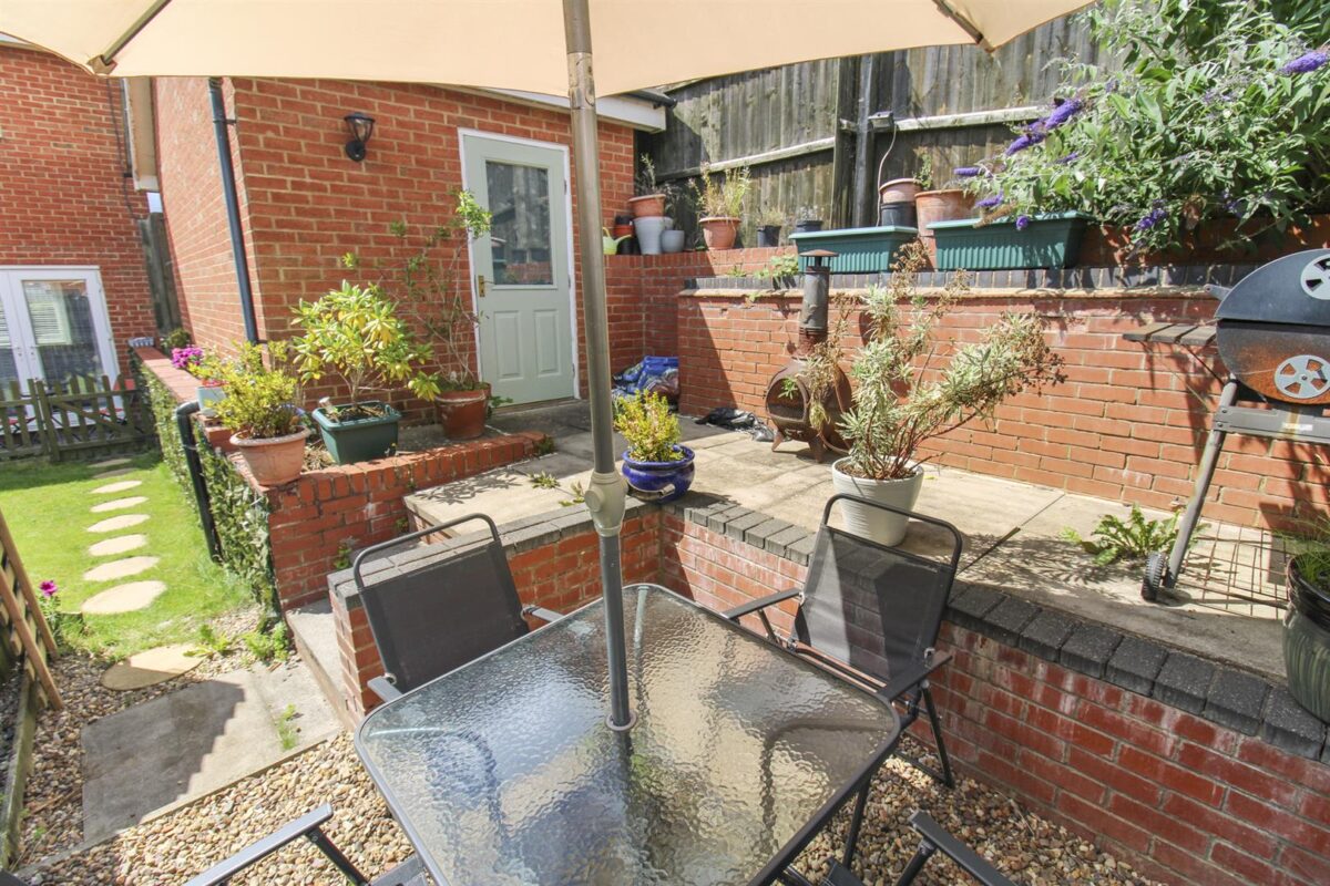 Violet Close, Corby