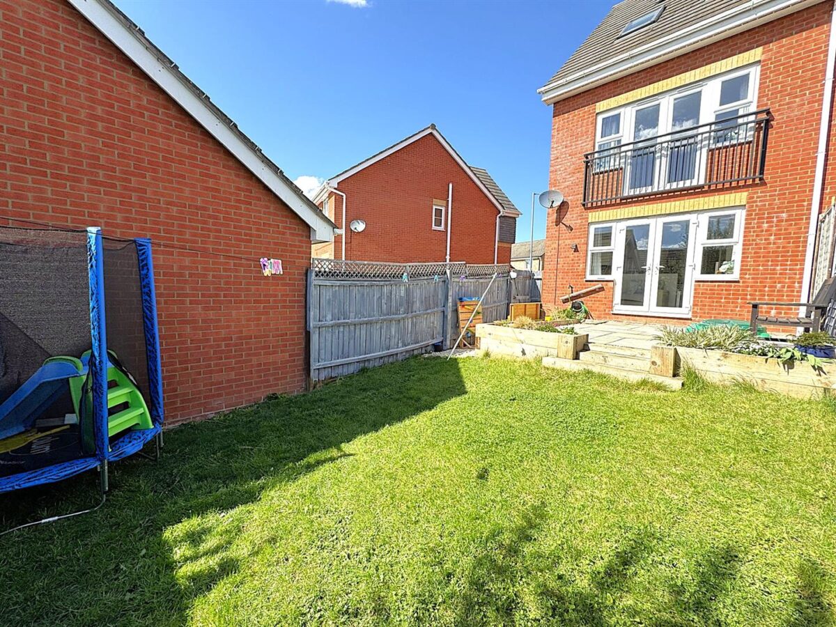 Chepstow Road, Corby