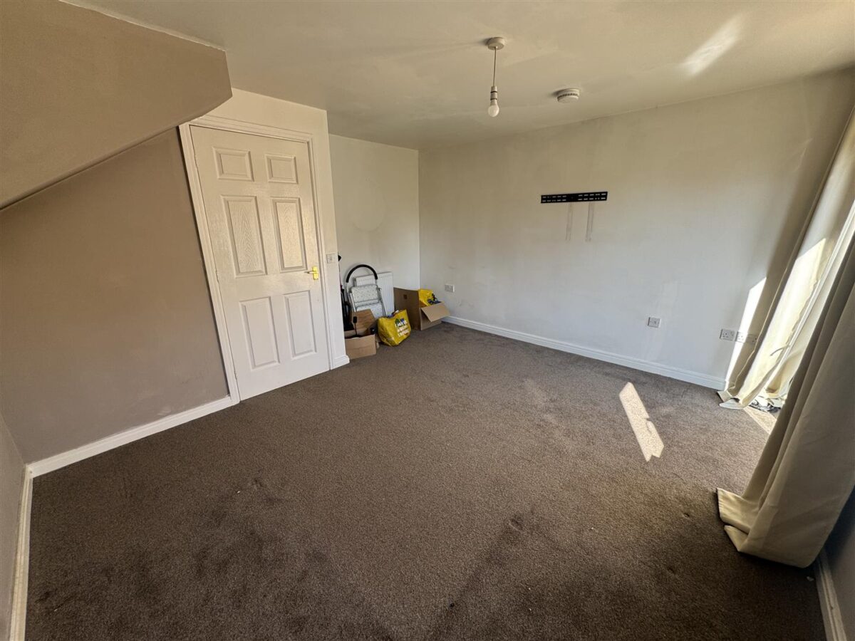 Farnborough Close, Corby