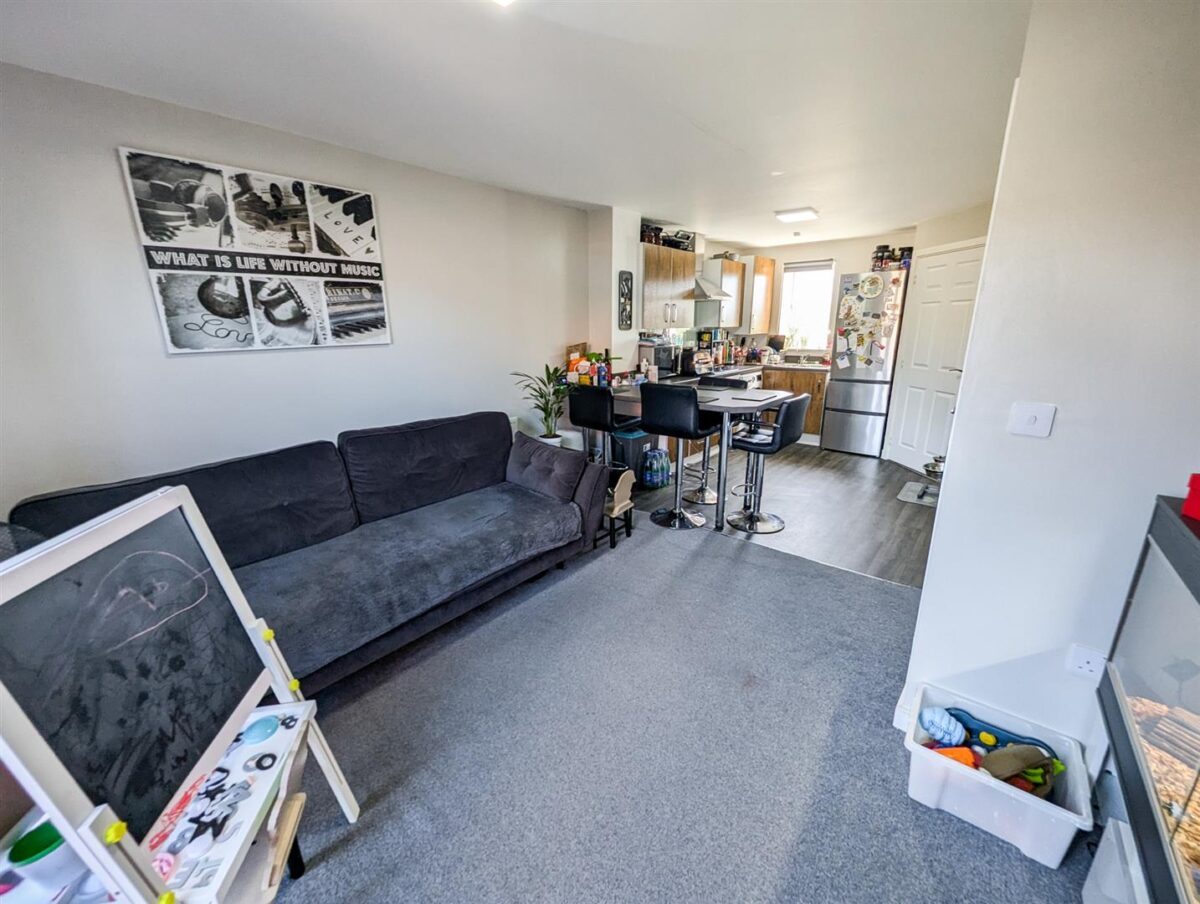 Egan Close, Weldon, Corby