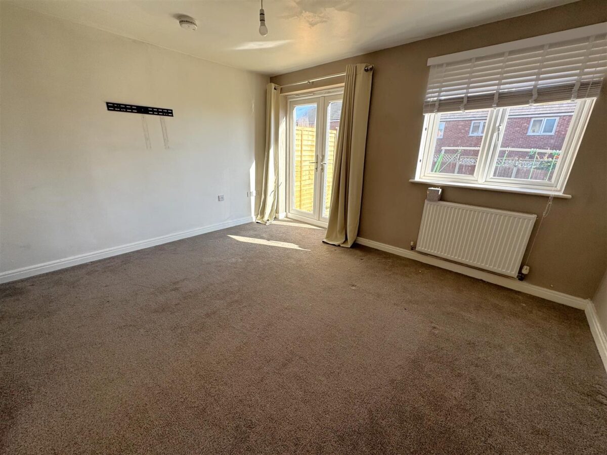 Farnborough Close, Corby