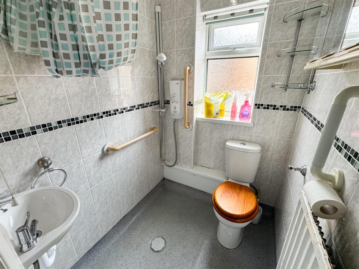 Faraday Grove, Corby