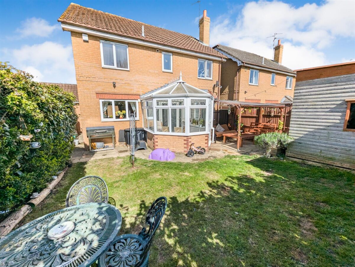 Hempland Close, Great Oakley, Corby