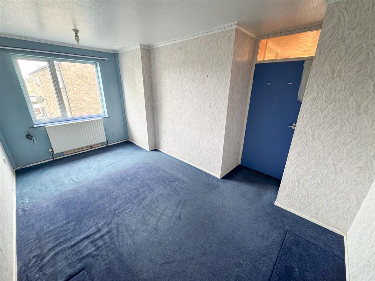 Greig Walk, Corby